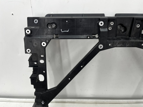 Pas przedni MG ZS EV 18-25r. wzmocnienie czołowe ramka chłodnic oryginalne 10792263