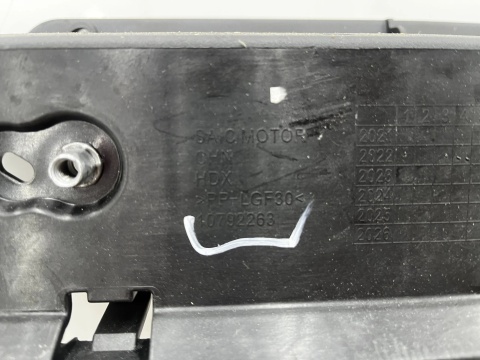 Pas przedni MG ZS EV 18-25r. wzmocnienie czołowe ramka chłodnic oryginalne 10792263