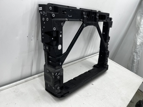 Pas przedni MG ZS EV 18-25r. wzmocnienie czołowe ramka chłodnic oryginalne 10792263