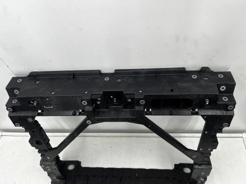 Pas przedni MG ZS EV 18-25r. wzmocnienie czołowe ramka chłodnic oryginalne 10792263