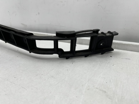Ślizg Opel Meriva A 03-10r. lewe tylne mocowanie zderzaka wspornik lewy tył 93330081