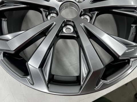 Felga aluminiowa Toyota Rav4 C-HR NOWA felga r18 cal 7jx18 ET30 5x114,3 oryginalna pojedyncza 4261a-42160