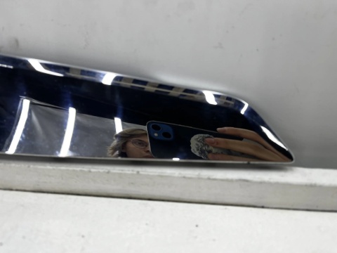Listwa BMW G30 17-24r. prawa przednia dokładka błotnika prawy przód 7349594