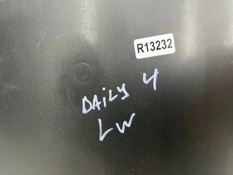 Listwa Iveco daily 4 IV 14r.- lewa nakładka boczna karoseryjna długość 335mm. 5801821732
