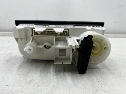 Panel klimatyzacji Opel Meriva A 03-10r. manualne sterowanie nawiewem wentylacją 13191583