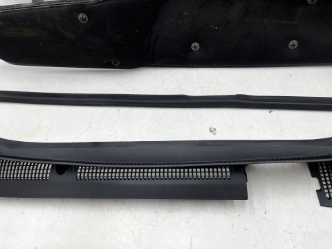Podszybie Opel Meriva A 03-10r. górne i dolne uszczelka podszybia komplet Europa 93265098 93301867