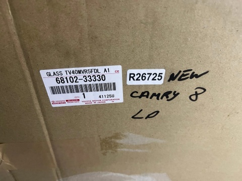 Szyba boczna Toyota Camry 8 VIII XV70 17-24r. NOWA oryginalna lewa przednia szyba z drzwi kierowcy oryginalna lewy przód