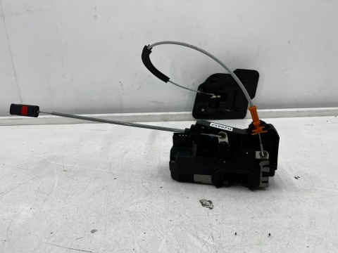 Zamek drzwi Opel Meriva A 03-10r. lewy przedni zamek drzwi 8 pin 13203899