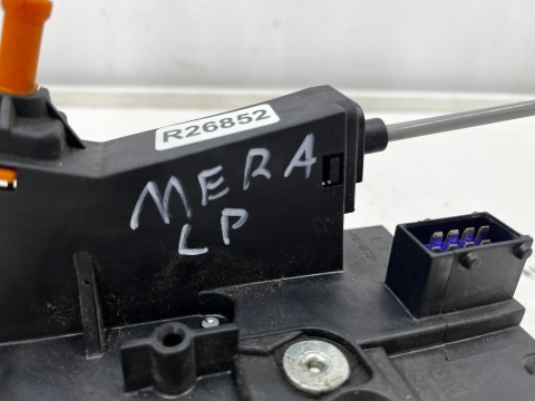 Zamek drzwi Opel Meriva A 03-10r. lewy przedni zamek drzwi 8 pin 13203899
