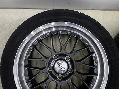 Felgi aluminiowe VW Volkswagen Audi Seat Skoda r17 cali 7,5jx17 ET48 5x112 DOTZ REVVO DARK polerowany rant KOMPLET z oponami