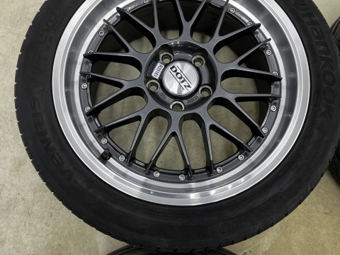 Felgi aluminiowe VW Volkswagen Audi Seat Skoda r17 cali 7,5jx17 ET48 5x112 DOTZ REVVO DARK polerowany rant KOMPLET z oponami