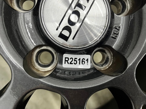 Felgi aluminiowe VW Volkswagen Audi Seat Skoda r17 cali 7,5jx17 ET48 5x112 DOTZ REVVO DARK polerowany rant KOMPLET z oponami