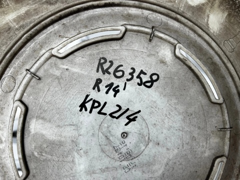 Kołpak Ford 14 cali r14 kołpaki komplet oryginalne 2s611130aa
