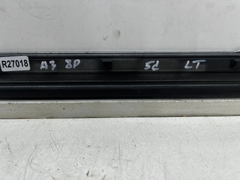 Listwa Audi A3 8P Sportback 5d 03-13r. lewa tylna DOLNA nakładka drzwi boczna lewy tył 8p4853969e
