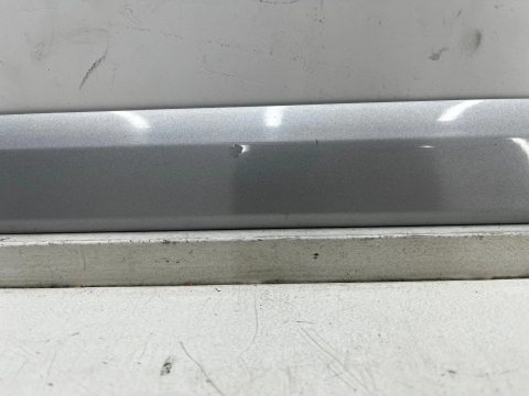 Listwa Audi A3 8P Sportback 5d 03-13r. lewa tylna ŚRODKOWA nakładka drzwi boczna lewy tył 8p4853963a