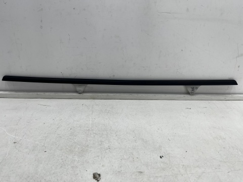 Listwa Audi A3 8p Sportback 5Drzwi 03-13r. lewa tylna uszczelka szyby drzwi zgarniająca zewnętrzna lewy tył