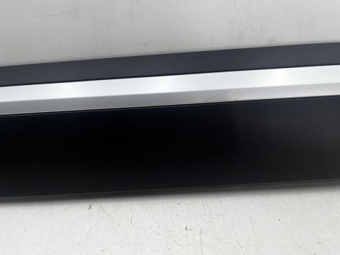 Listwa MG ZS II 24r.- lewa przednia dolna nakładka drzwi bocznych lewy przód 11410355