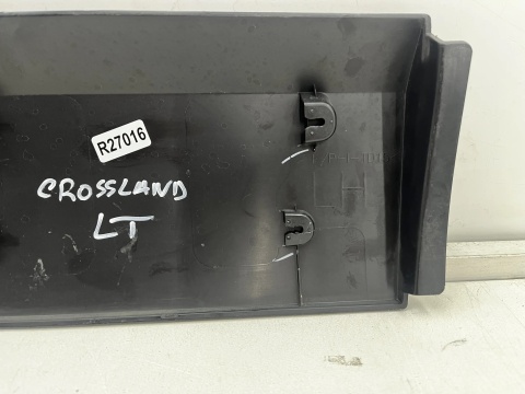 Listwa Opel Crossland Opel Crossland X 17-24r. lewa tylna dolna nakładka drzwi lewy tył 13482100