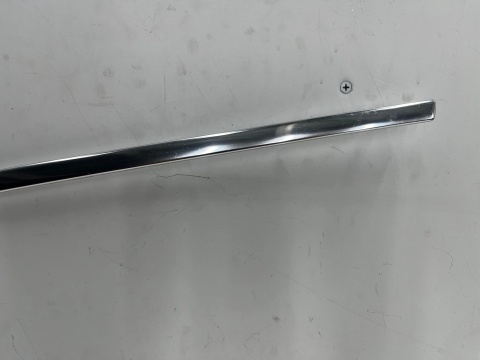 Listwa Volvo V60 II KOMBI 18r.- prawa tylna boczna nakładka karoseryjna ozdobna obramówka szyby CHROM 5901206aa