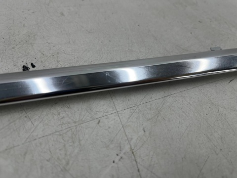 Listwa Volvo V60 II KOMBI 18r.- prawa tylna boczna nakładka karoseryjna ozdobna obramówka szyby CHROM 5901206aa