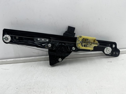 Podnośnik szyb Citroen C3 Aircross 17-24r. lewy tylny mechanizm bez silniczka podnoszenia szyby lewy tył 39227497