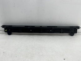 Ślizg Fiat 500 08-24r. tylne środkowe mocowanie zderzaka wspornik wzmocnienie tył 51865469