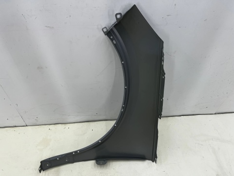 Błotnik Volvo XC40 17r.- prawy przedni prawy przód 31457584