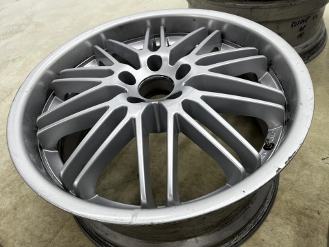 Felgi aluminiowe VW Volkswagen Audi Seat Skoda r19 cali 8,5jx19 ET45 5x112 CH70 felgi z rantem KOMPLET Aluett z12