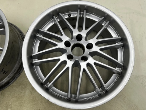 Felgi aluminiowe VW Volkswagen Audi Seat Skoda r19 cali 8,5jx19 ET45 5x112 CH70 felgi z rantem KOMPLET Aluett z12