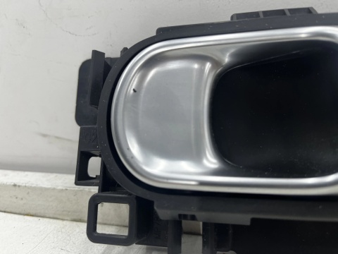 Klamka Citroen C3 Aircross 1 I 17-24r. lewa tylna wewnętrzna rączka drzwi EU lewy tył 98012886cy