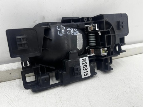 Klamka Citroen C3 Aircross 1 I 17-24r. lewa tylna wewnętrzna rączka drzwi EU lewy tył 98012886cy