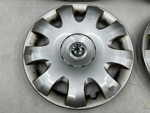 Kołpak Skoda Octavia 2 II 04-13r. 15 cali r15 kołpaki komplet oryginalne 1Z0601147