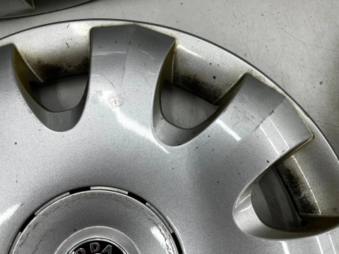Kołpak Skoda Octavia 2 II 04-13r. 15 cali r15 kołpaki komplet oryginalne 1Z0601147