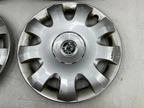 Kołpak Skoda Octavia 2 II 04-13r. 15 cali r15 kołpaki komplet oryginalne 1Z0601147