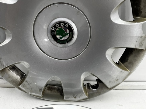 Kołpak Skoda Octavia 2 II 04-13r. 15 cali r15 kołpaki komplet oryginalne 1Z0601147