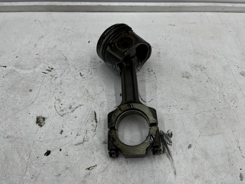 Tłok Korbowód Opel Zafira B Astra H Vectra C 04-14r. 1.9 CDTI nominalne numer bloku 55182303