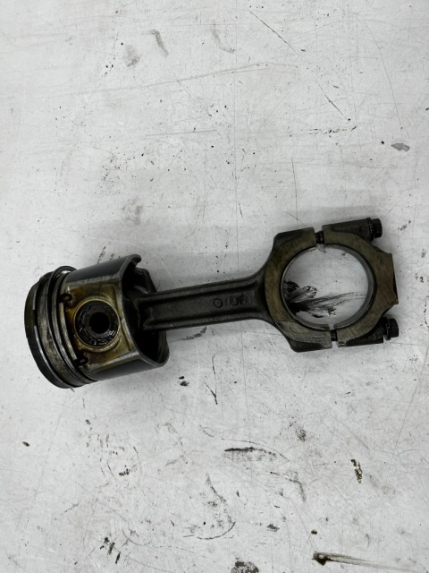 Tłok Korbowód Opel Zafira B Astra H Vectra C 04-14r. 1.9 CDTI nominalne numer bloku 55182303