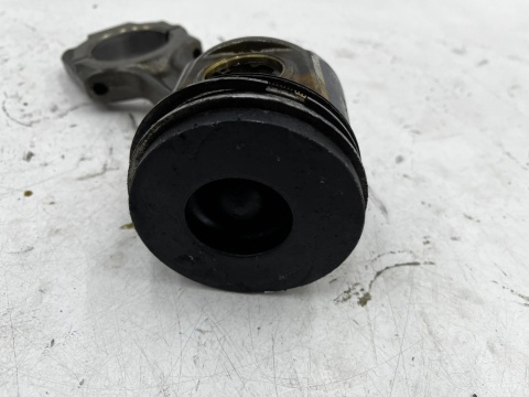 Tłok Korbowód Opel Zafira B Astra H Vectra C 04-14r. 1.9 CDTI nominalne numer bloku 55182303