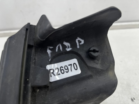 Uszczelka BMW 6 F12 F13 F06 10-18r. prawa przednia górna uszczelka szyby prowadnica szyby prawy przód 7217492