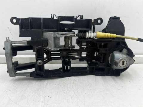 Klamka BMW 6 F12 F13 10-18r. prawa przednia podstawa mocowanie klamki 2722619610