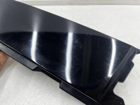 Listwa Citroen C3 Aircross 17-24r. prawa tylna osłona słupka ramki szyby drzwi prawych tylnych POŁYSK 39136477