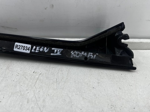Listwa Seat Leon IV 5F Cupra Leon Kombi 20r.- LEWA nakładka szyby klapy bagażnika spoiler blenda 5fe854871e