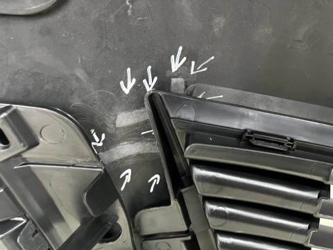 Zderzak przedni Peugeot 3008 2 II 16-20r. Przedlift przód 6XPDC 9810867477