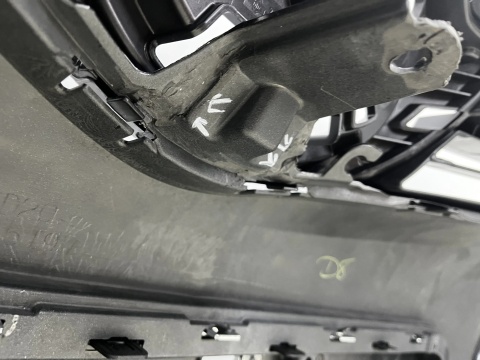 Zderzak przedni Toyota Auris E180 2 II 12-15r. Przedlift przód 52119-02A20