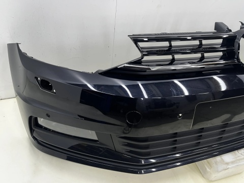 Zderzak przedni VW Touran 3 III 15r.- przód 4XPDC spryski 5TA807221AL
