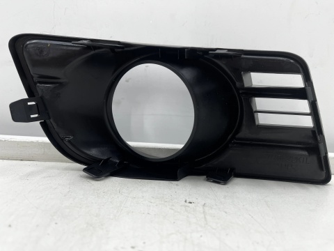 Atrapa Suzuki Swift 4 IV 04-07r. Przedlift przednia lewa atrapa halogenu nowa oryginalna 71761-72k10-5pk