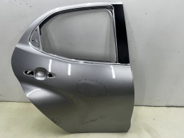 Drzwi Toyota Yaris 4 IV Mazda 2 Hybrid 20r.- prawe tylne prawy tył