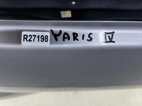 Drzwi Toyota Yaris 4 IV Mazda 2 Hybrid 20r.- prawe tylne prawy tył