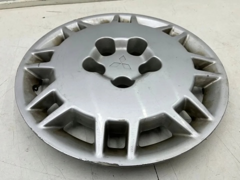 Kołpak Mitsubishi Space Wagon 3 III 98-04r. 15 cali r15 oryginalny mr316166