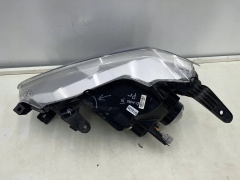 Lampa reflektor Isuzu D-Max 20r.- PRAWA przednia zwykła H4 898328-7875 EU